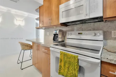 2401 Collins Avenue Miami Beach FL 33140
