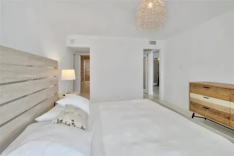 2401 Collins Avenue Miami Beach FL 33140