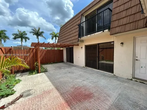 9106 SW 20th Street Davie FL 33324