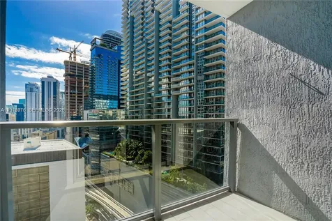 31 SE 6th Street Miami FL 33131