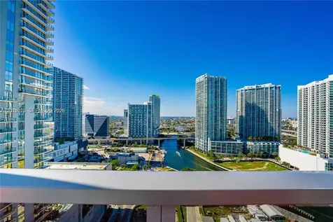 31 SE 6th Street Miami FL 33131