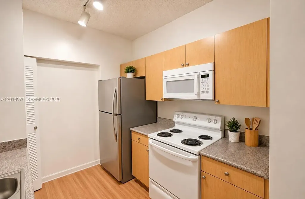 1919 Van Buren Street Hollywood FL 33020