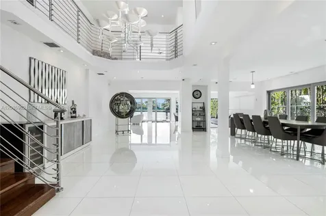9380 Bay Drive Surfside FL 33154