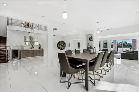 9380 Bay Drive Surfside FL 33154