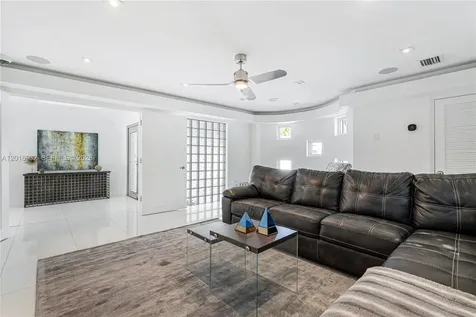9380 Bay Drive Surfside FL 33154
