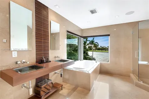 9380 Bay Drive Surfside FL 33154