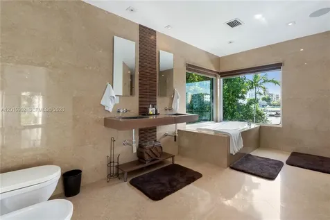 9380 Bay Drive Surfside FL 33154