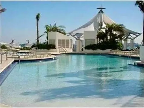 253 NE 2nd Street Miami FL 33132