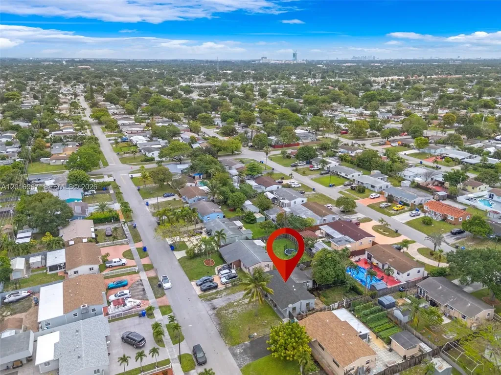 1121 N 71st Avenue Hollywood FL 33024
