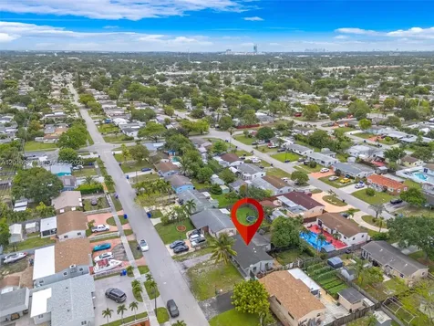 1121 N 71st Avenue Hollywood FL 33024