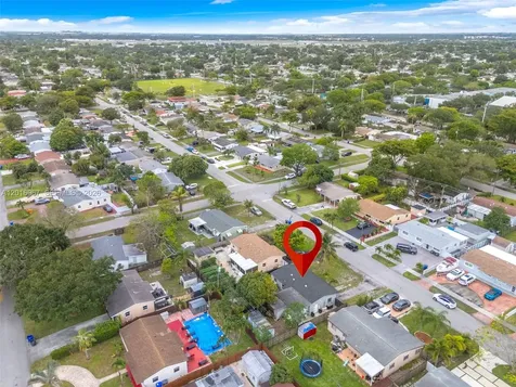 1121 N 71st Avenue Hollywood FL 33024