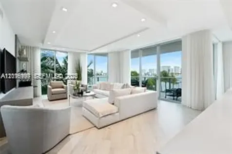 17111 Biscayne Boulevard North Miami Beach FL 33160
