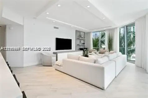 17111 Biscayne Boulevard North Miami Beach FL 33160