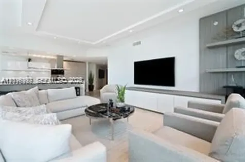 17111 Biscayne Boulevard North Miami Beach FL 33160