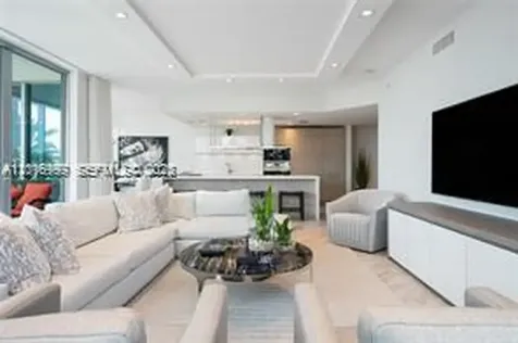 17111 Biscayne Boulevard North Miami Beach FL 33160