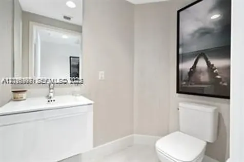 17111 Biscayne Boulevard North Miami Beach FL 33160