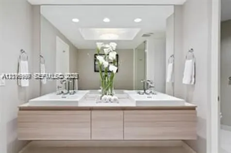 17111 Biscayne Boulevard North Miami Beach FL 33160