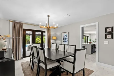 7200 SW 107th Terrace Pinecrest FL 33156