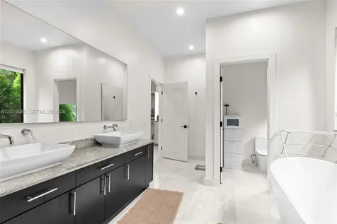 7200 SW 107th Terrace Pinecrest FL 33156