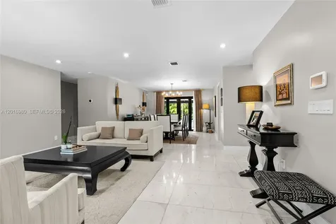 7200 SW 107th Terrace Pinecrest FL 33156