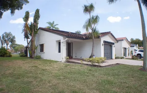 17523 NW 66th Court Hialeah FL 33015