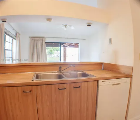 17523 NW 66th Court Hialeah FL 33015
