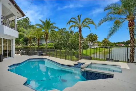 14332 Ardoch Place Miami Lakes FL 33016