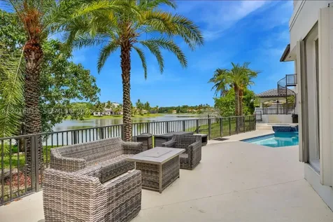 14332 Ardoch Place Miami Lakes FL 33016