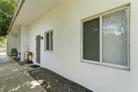830 SE 14th Street Fort Lauderdale FL 33316