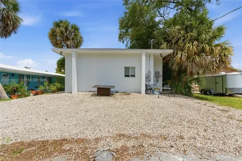 830 SE 14th Street Fort Lauderdale FL 33316