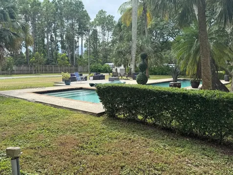 25945 SW 197th Avenue Homestead FL 33031