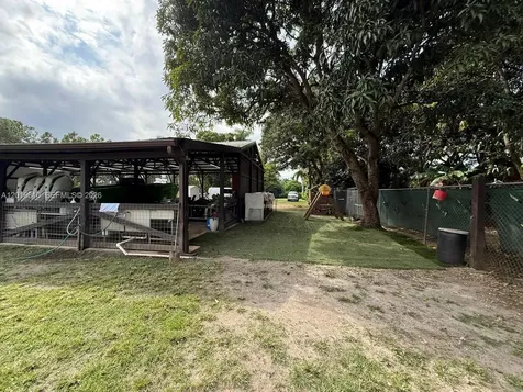 25945 SW 197th Avenue Homestead FL 33031