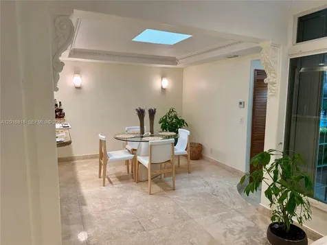 721 Saldano Avenue Coral Gables FL 33143