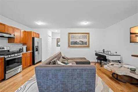 7950 Tatum Waterway Drive Miami Beach FL 33141