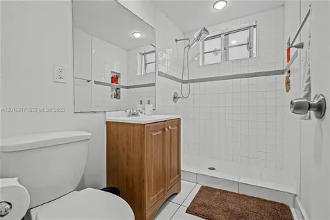 7950 Tatum Waterway Drive Miami Beach FL 33141