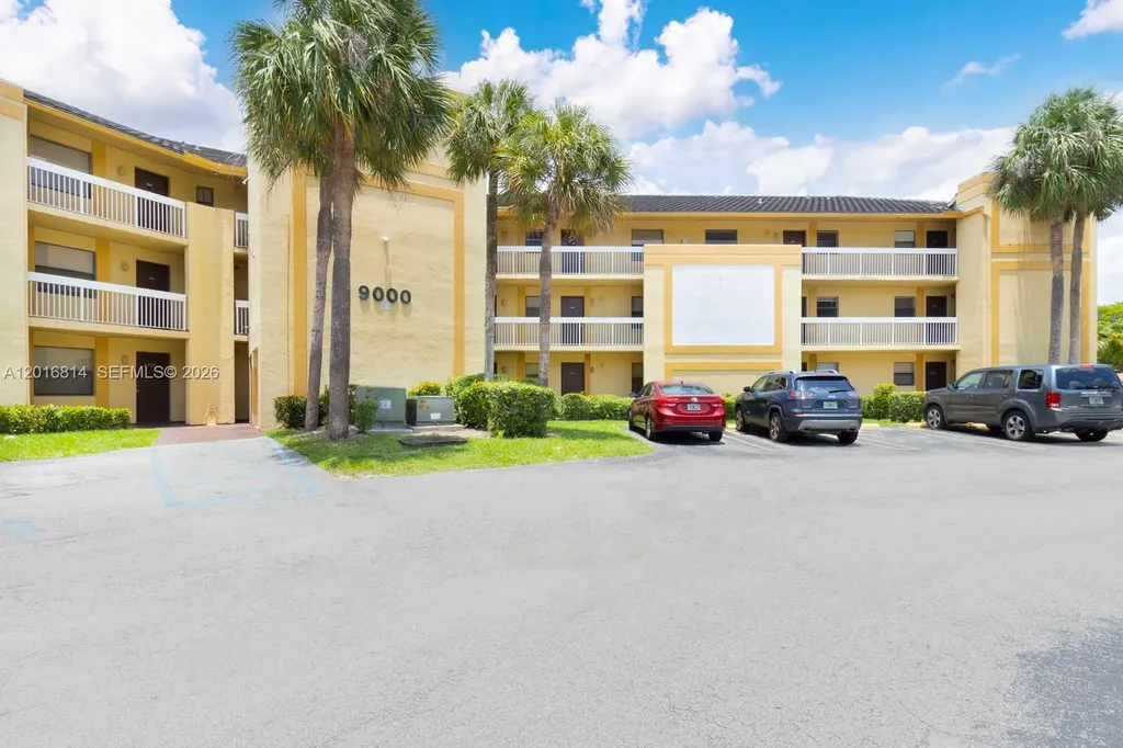 9022 NW 28th Drive Coral Springs FL 33065