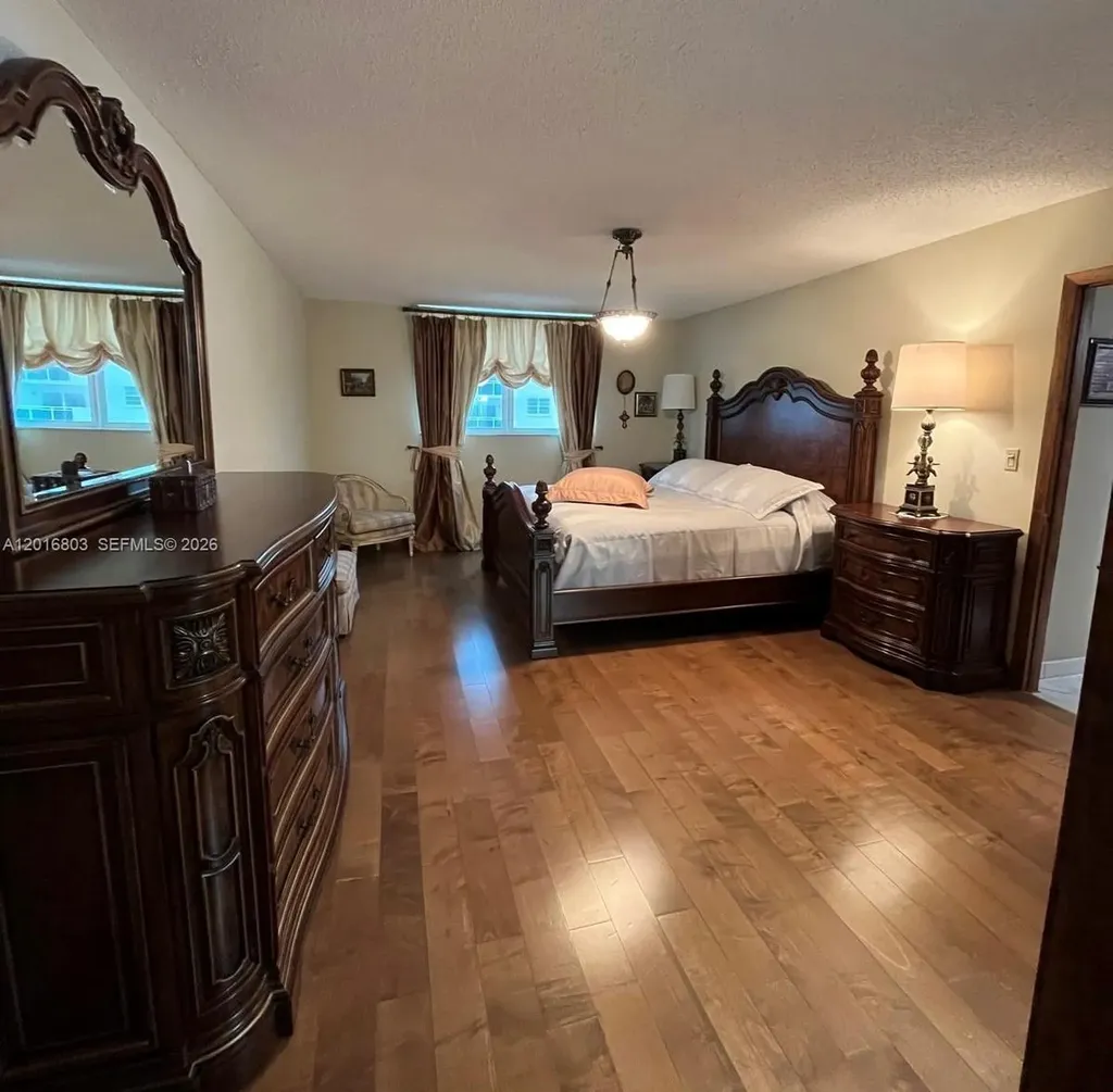 1601 S Ocean Drive Hollywood FL 33019