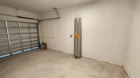 2591 SE 25th Terrace Homestead FL 33035