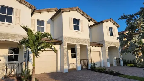 2591 SE 25th Terrace Homestead FL 33035
