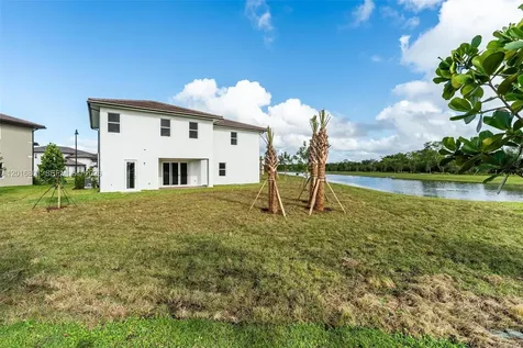 4480 SW 122nd Terrace Davie FL 33330