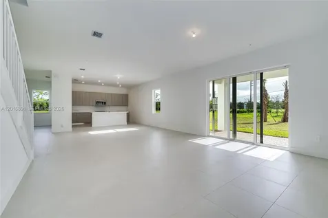4480 SW 122nd Terrace Davie FL 33330