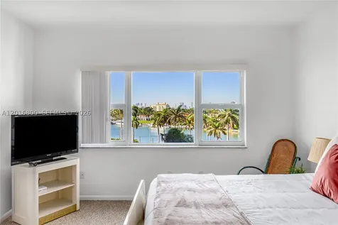 4925 Collins Avenue Miami Beach FL 33140