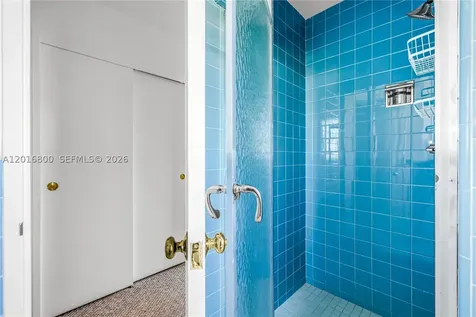 4925 Collins Avenue Miami Beach FL 33140