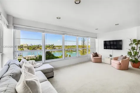 4925 Collins Avenue Miami Beach FL 33140