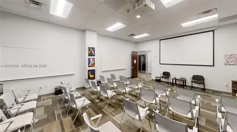 1501 Biscayne Miami FL 33132