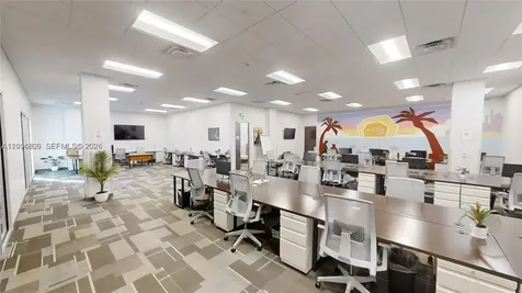 1501 Biscayne Miami FL 33132