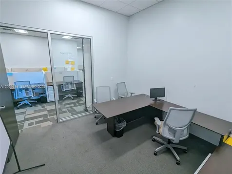 1501 Biscayne Miami FL 33132