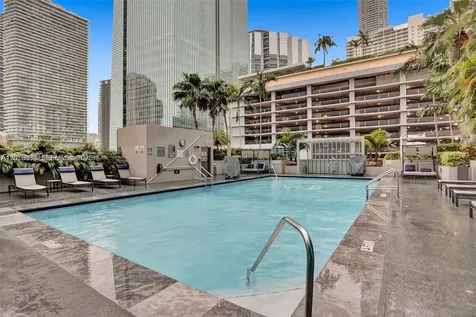 185 SE 14th Terrace Miami FL 33131
