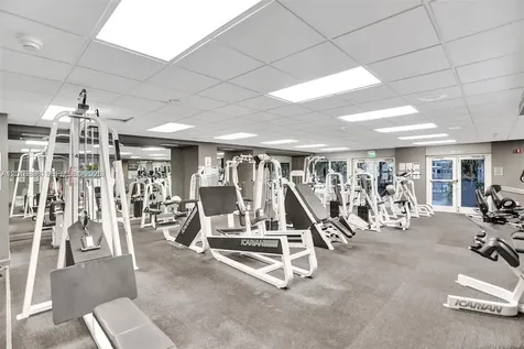 185 SE 14th Terrace Miami FL 33131