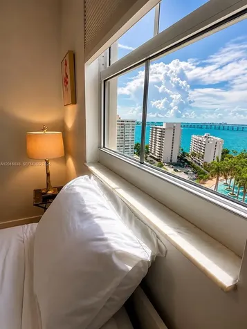 Miami FL 33131